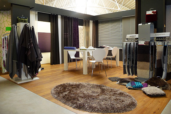 raamdecoratie showroom