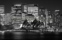 Sydney - black & white fotobehang Dutch Wallcoverings City Love CL71B