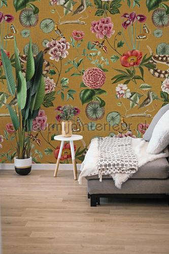 Tropische bloemen tegen okerkleurige achtergrond fototapet TD4121 Blomster - Planter Behang Expresse