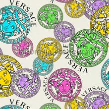 Medusa-emblem-motiv-bunt-creme wallcovering Versace wallpaper Vintage- Old wallpaper 