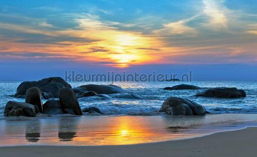 Sunset on the beach fotobehang Zon - Zee - Strand Kleurmijninterieur